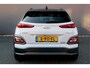 Hyundai Kona Electric BWJ 2021 EV Premium Sky 64 kWh 204 PK FULL LED | ADAPTIVE CRUISE | STOELVERW. | STUURVERW. | HEAD-UP DISPLAY | DODE HOEK | CARPLAY + ANDROID | DAB | CAMERA | LMV | PDC