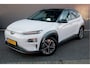 Hyundai Kona Electric BWJ 2021 EV Premium Sky 64 kWh 204 PK FULL LED | ADAPTIVE CRUISE | STOELVERW. | STUURVERW. | HEAD-UP DISPLAY | DODE HOEK | CARPLAY + ANDROID | DAB | CAMERA | LMV | PDC