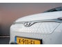 Hyundai Kona Electric BWJ 2021 EV Premium Sky 64 kWh 204 PK FULL LED | ADAPTIVE CRUISE | STOELVERW. | STUURVERW. | HEAD-UP DISPLAY | DODE HOEK | CARPLAY + ANDROID | DAB | CAMERA | LMV | PDC