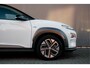 Hyundai Kona Electric BWJ 2021 EV Premium Sky 64 kWh 204 PK FULL LED | ADAPTIVE CRUISE | STOELVERW. | STUURVERW. | HEAD-UP DISPLAY | DODE HOEK | CARPLAY + ANDROID | DAB | CAMERA | LMV | PDC