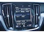 Volvo V60 2.0 B3 163 PK R-Design, Panoramadak, Harman/Kardon, Trekhaak, Leder, Sportstoelen