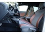 Volkswagen ID.4 First 77 kWh 150/204PK, 77KWH Accu, wegklapbare trekhaak, achteruitrijcamera, privacy glas, leder / alcantara, style interieur en exterieur pakket, navigatie, stoel en stuurwielverwarming, ACC, 20" LMV met 4 seizoenen banden