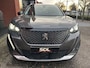 Peugeot 2008 1.2 PureTech Allure // FULL LED // NAVI + CARPLAY // CAMERA // KEYLESS // PDC