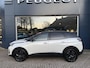 Peugeot 3008 1.6 Turbo 180 PK GT | Black Pack met 19" Velgen | Panorama Schuif-/Kanteldak | Trekhaak 1500 KG | 1e Eigenaarsauto | Navigatie | Alcantara Stoelen | Stoelverwarming | Camera | Elektrische Kofferklep | Keyless Entry | Adaptieve Cruise Control | Dode Hoek Detectie |