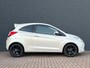 Ford Ka 1.2 69pk Titanium X | Voorruit verwarming | Climate Control | 16 inch lichtmetalen velgen | stalen winterset