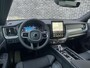 Volvo XC60 Plug-in Hybrid T6 AWD Plus Black Edition | Facelift | Panoramadak | Head-up display | 360 camera | Harman Kardon audio | Stoel- en stuurverwarming | Achterbank verwarming | Getint glas | Alarm |