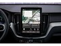 Volvo XC60 Plug-in Hybrid T6 AWD Plus Black Edition | Facelift | Panoramadak | Head-up display | 360 camera | Harman Kardon audio | Stoel- en stuurverwarming | Achterbank verwarming | Getint glas | Alarm |