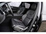 Volvo XC60 Plug-in Hybrid T6 AWD Plus Black Edition | Facelift | Long Range | Google | Luchtvering | Stoelmassage | Trekhaak | Nappa Lederen Bekleding | Stoelverwarming Voor + Achter | Ventilatie | Head-Up Display | 360 Camera | Schuif-/Kanteldak | Stuurverwarming | Getint Glas