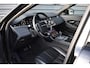 Land Rover Range Rover Evoque 2.0 D180 AWD R-Dynamic HSE | Pano | Meridian | Trekhaak wegklapbaar | 360 Camera |
