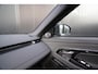 Land Rover Range Rover Evoque 1.5 P300e AWD R-Dynamic HSE | Head-Up display | Panoramisch schuif/kanteldak | Stoel en stuurwielverwarming | Parkeercamera | Black Pack | Elektrisch verstelbare voorstoelen met geheugen |