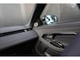 Land Rover Range Rover Evoque 1.5 P300e AWD R-Dynamic HSE | Head-Up display | Panoramisch schuif/kanteldak | Stoel en stuurwielverwarming | Parkeercamera | Black Pack | Elektrisch verstelbare voorstoelen met geheugen |