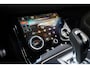 Land Rover Range Rover Evoque 1.5 P300e AWD R-Dynamic HSE | Head-Up display | Panoramisch schuif/kanteldak | Stoel en stuurwielverwarming | Parkeercamera | Black Pack | Elektrisch verstelbare voorstoelen met geheugen |
