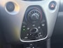 Toyota Aygo 1.0 VVT-i X-Play Navigatie NL Auto Dealer Onderhouden Airco Camera Bluetooth