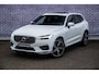 Volvo XC60 2.0 T8 Twin Engine AWD R-Design | Adaptieve Cruise Control | Luchtvering | Trekhaak | 21" Velgen | Panorama dak | Elektrische achterklep | Stoelverwarming | Adaptieve koplampen |