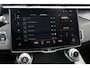 Lynk & Co 01 1.5 Plug-in Hybrid | Black Pack | Panoramadak | Achteruitrijcamera | 20" velgen | Adaptive cruise control | Navigatie | Apple Carplay / Android Auto | Stoelverwarming |