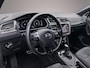 Volkswagen Tiguan Highline Business R 1.5 TSI 150pk DSG Automaat Trekhaak, Black Style, Panoramadak, Elektrische achterklep, Navigatie, Stoelverwarming, LED koplampen