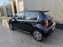 Volkswagen Up! 1.0 move up! BlueMotion / AIRCO / NAVIGATIE / STOELVERWARMING / NEDERLANDSE AUTO / 5-DEURS / ELEK. PAKKET