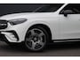 Mercedes-Benz GLC 300e 4MATIC Premium+ AMG Line Aut9 | Luchtvering | Achterasbesturing | Distronic+ | Burmester | Trekhaak | HUD | Verwarmd Stuurwiel | Digital Light | Keyless Go |