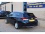 Toyota Auris Touring Sports 1.8 Hybrid Dynamic clima navi camera dealer onderhouden