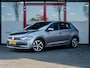 Volkswagen Polo 1.0 TSI Comfortline Business | Navigatie | Adaptieve Cruise Control | Apple Carplay | Android Auto | Airco | Parkeersensoren | All Season Banden | Metallic Lak | 16'' Lichtmetalen Velgen | Dimlichten Automatisch |