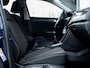 Volkswagen T-Roc 1.0 TSI Style | Origineel NL | 2e Eigenaar | Navigatie | Virtual Cockpit | Adaptieve Cruise Control | Climate Control | Apple Carplay | Android Auto | Metallic | Privacy Glas | Lichtmetalen Velgen | DAB+ Radio | Parkeersensoren |