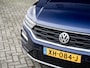 Volkswagen T-Roc 1.0 TSI Style | Origineel NL | 2e Eigenaar | Navigatie | Virtual Cockpit | Adaptieve Cruise Control | Climate Control | Apple Carplay | Android Auto | Metallic | Privacy Glas | Lichtmetalen Velgen | DAB+ Radio | Parkeersensoren |