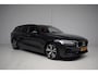 Volvo V60 2.0 T8 Twin Engine AWD R-Design ORG.NED / SOH 93% / LEER / CAMERA / TREKHAAK / NAP / HARMAN-KARDON / CARPLAY