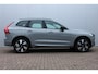 Volvo XC60 T6 Plug-in hybrid AWD Ultra Dark | Luchtvering | Panoramadak | Semi elektrische trekhaak | Premium audio by Bowers&Wilkins | Verwarmbare voorstoel en stuurwiel | 360 graden camera | Premium audio by Harman/Kardon | Geheugenfunctie voorstoelen |