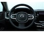 Volvo XC60 T6 Plug-in hybrid AWD Ultra Dark | Luchtvering | Panoramadak | Semi elektrische trekhaak | Premium audio by Bowers&Wilkins | Verwarmbare voorstoel en stuurwiel | 360 graden camera | Premium audio by Harman/Kardon | Geheugenfunctie voorstoelen |