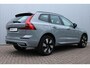 Volvo XC60 T6 Plug-in hybrid AWD Ultra Dark | Luchtvering | Panoramadak | Semi elektrische trekhaak | Premium audio by Bowers&Wilkins | Verwarmbare voorstoel en stuurwiel | 360 graden camera | Geheugenfunctie voorstoelen |