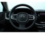 Volvo XC60 T6 Plug-in hybrid AWD Ultra Dark | Luchtvering | Panoramadak | Semi elektrische trekhaak | Premium audio by Bowers&Wilkins | Verwarmbare voorstoel en stuurwiel | 360 graden camera | Geheugenfunctie voorstoelen |