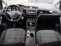 Volkswagen Touran 1.6 TDI euro 6 Highline 7p NL auto, NAP, nieuwe APK Prijspakker!