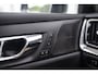 Volvo V60 2.0 T5 Inscription | Adaptive Cruise Control | Ventilatie voorstoelen | Standkachel | Stoelverwarming voor & achter | Stuurverwarming | Harman / Kardon | Memory Seats |