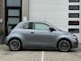 Fiat 500C La Prima 42 kWh Automaat Cabriolet / Incl BTW / 120 PK / Apple CarPlay / Achteruitrijd Camera / Navigatie / 17" LM Velgen / Leder Int / LED / 1e Eigenaar!