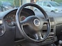 Volkswagen Golf 1.6-16V Highline/ ZEER NETJES
