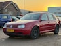 Volkswagen Golf 1.6-16V Highline/ ZEER NETJES