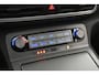 Hyundai Kona Premium 64 kWh 484Km 100% SOH Pano Cam Head-up Leder El-stoelen Winterpack