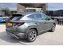 Hyundai Tucson 1.6 T-GDI PHEV Comfort Smart 4WD | Stoelverwarming voor| Stuurwielverwarmig | Navigatie | Climate Control | Achteruitrijcamera | Airco (automatisch) | Apple Carplay/Android Auto|telefoonintegratie premium