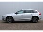 Volvo V60 Cross Country T5 Automaat Polar+ Luxury | Afneembare Trekhaak | Panoramadak met schuif-/kantelfunctie| Powers Seats | Parkeercamera | Verwarmbare Voorstoelen | Navigatie | Bluetooth Telefonie & Multimedia | Cruise Control