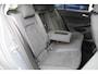 Volkswagen Golf 1.4 eHybrid 204pk Style DSG Automaat / Navigatie / Keyless / LM velgen / APP / Camera / Park Assist