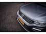 Volkswagen T-Roc 1.5 TSI Sport | Automaat | Camera | Stoel verwarming | Car-play | Adaptieve cruise control |