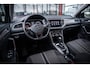 Volkswagen T-Roc 1.5 TSI Sport | Automaat | Camera | Stoel verwarming | Car-play | Adaptieve cruise control |