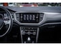 Volkswagen T-Roc 1.5 TSI Sport | Automaat | Camera | Stoel verwarming | Car-play | Adaptieve cruise control |