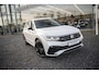 Volkswagen Tiguan 1.5 TSI R-Line Black Pakket Trekhaak Pano