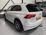 Volkswagen Tiguan 1.4 TSI ACT Highline Business R|Trekhaak|Stoelvw|DSG|Carplay|Winterbanden|Cruise|elektrsche achterklep