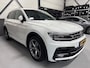Volkswagen Tiguan 1.4 TSI ACT Highline Business R|Trekhaak|Stoelvw|DSG|Carplay|Winterbanden|Cruise|elektrsche achterklep