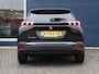 Peugeot e-2008 EV Allure Pack 50 kWh Stoelverwarming | Camera | Apple Carplay & Android Auto | Private-lease 598 p/m