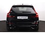 Volvo XC60 T8 Recharge AWD Plus Black Edition - Luchtvering - Panorama/schuifdak - IntelliSafe Assist & Surround - 360º Camera - Bowers & Wilkins audio - Adaptieve LED koplampen - Verwarmde voorstoelen, stuur & achterbank - Parkeersensoren voor & achter - Elektr. bedienb. voorstoelen met geheugen - Draadloze tel. lader - Extra getint glas - Elektr. inklapbare trekhaak - 21' LMV
