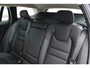 Volvo V60 T6 Plug-in hybrid AWD Essential Bright Lederen Bekleding | Stoel-/ stuurwielverwarming | Elektrisch inklapbare trekhaak | Adaptive Cruise Control | BLIS | Verwarmbare acherbank | 18 inch. lichtmetalen velgen | Park assist | Apple carplay/ Android auto