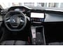 Peugeot 408 1.2 130pk ALLURE PACK EAT8 | NAVIGATIE | TREKHAAK MET AFNEEMBARE KOGEL | VOORSTOELEN VERWARMBAAR | ACHTERUITRIJCAMERA | 19"LICHTMETALEN VELGEN | RODE REMKLAUWEN | PARKEER SENSOREN VOOR / ACHTER | KEYLESS ENTRY / START | DODEHOEK DETECTIE | ADAPTIVE CRUISE CONTROL | DRAADLOOS APPLE CARPLAY / ANDROID-AUTO | DRAADLOOS LADEN | EXTRA GETINTE ACHTER RUITEN |
